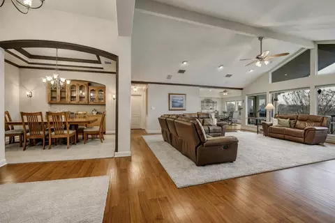 20711 Henry Ave, Lago Vista, TX 78645