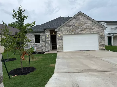 110 Firestone Place Pl, Meadowlakes, TX 78654