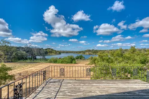 24909 Lake View Dr, Spicewood, TX 78669