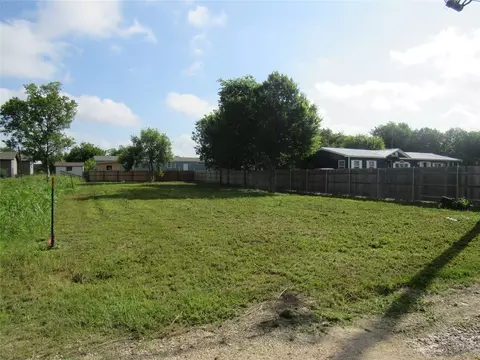 500 Arnold Dr, Bartlett, TX 76511 photo 1
