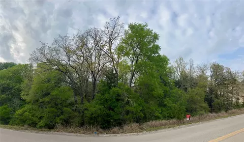 162 W 164 W Kaanapali Ln, Bastrop, TX 78602