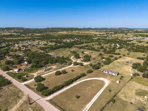 1039 Twin Mountain Rd, Copperas Cove, TX 76522