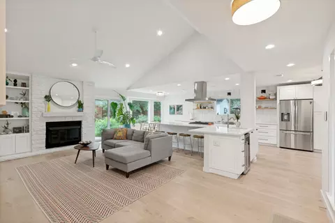 7413 Fireoak Dr, Austin, TX 78759