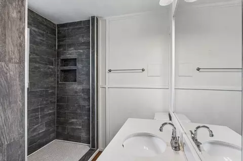 Bath - 706 John Nagle St, Manor, TX 78653 photo 2 of 2