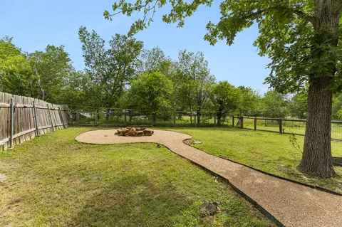 Exterior - 706 John Nagle St, Manor, TX 78653 photo 7 of 9