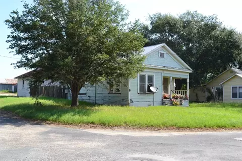 1053 Eilers St, Schulenburg, TX 78956 photo 3
