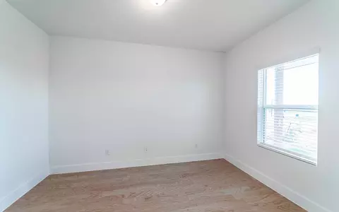 117 Cougar Hill Dr, Jarrell, TX 76537 photo 12