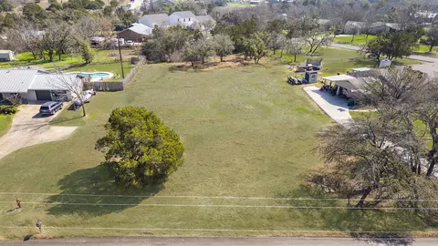 201 Retha Dr, Dripping Springs, TX 78620