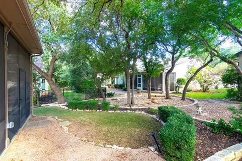 Exterior - 102 Harness Ln, Georgetown, TX 78633 photo 10 of 10