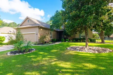Exterior - 102 Harness Ln, Georgetown, TX 78633 photo 5 of 10