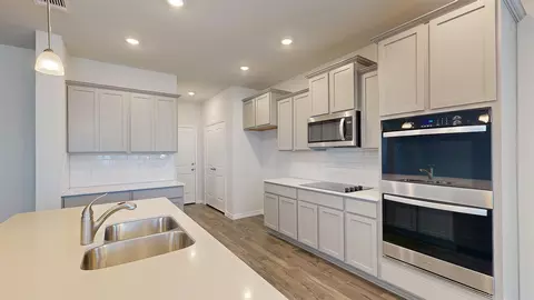 Kitchen - 2011 Ember Dr, Temple, TX 76502 photo 2 of 4