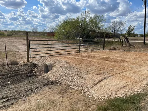 12695 Fm 1854 # -6, Dale, TX 78616