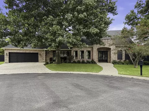 419 Candlelight Cir, Fredericksburg, TX 78624