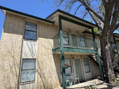 1624 Aquarena Springs Dr #A102, San Marcos, TX 78666