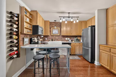 2500 Steck Ave #4, Austin, TX 78757