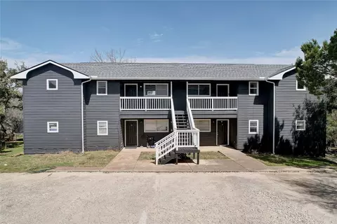 450 Shady Bluff Dr, Wimberley, TX 78676