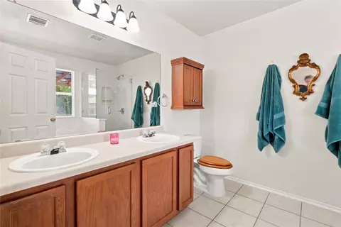 Bath - 405 Fairfield Loop, Leander, TX 78641 photo 1 of 3
