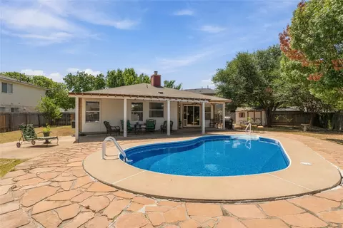 Exterior - 405 Fairfield Loop, Leander, TX 78641 photo 6 of 9