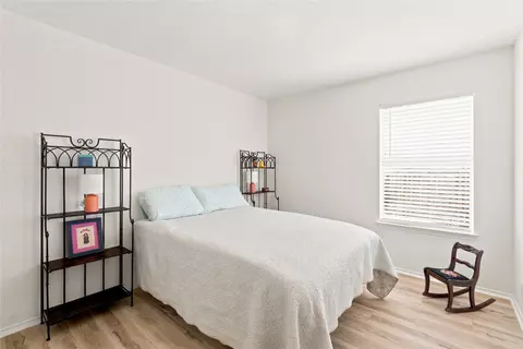 Bedroom - 405 Fairfield Loop, Leander, TX 78641 photo 3 of 5