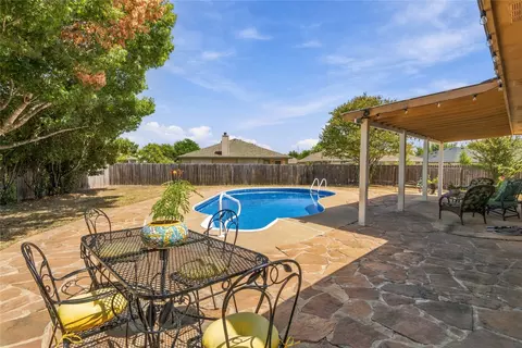 Exterior - 405 Fairfield Loop, Leander, TX 78641 photo 5 of 9