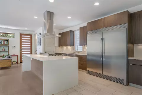 2201 E 9th St, Austin, TX 78702 photo 6