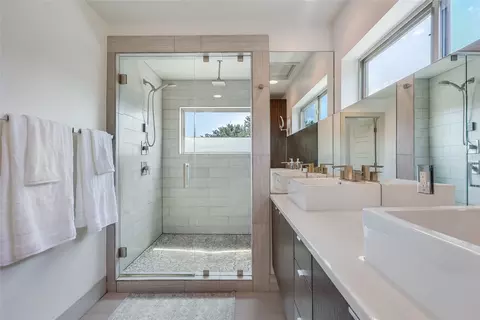 2201 E 9th St, Austin, TX 78702 photo 26