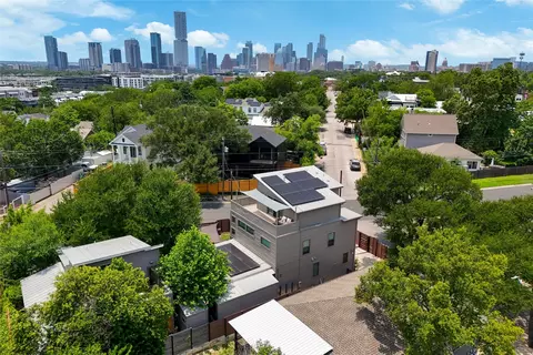 2201 E 9th St, Austin, TX 78702 photo 3