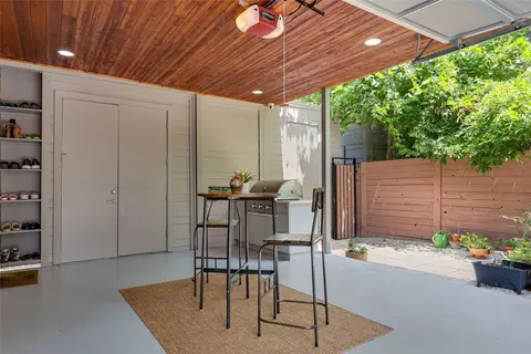 2201 E 9th St, Austin, TX 78702 photo 32