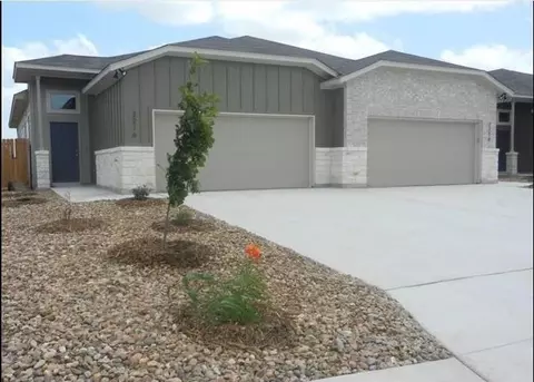 2216 Avery Vlg #2214, New Braunfels, TX 78130