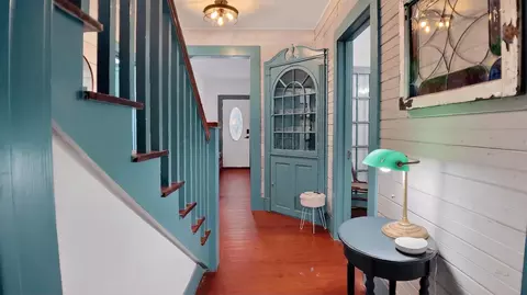 Entry Way - 240 W Allen St, Bartlett, TX 76511 photo 1 of 4