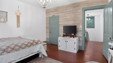 Bedroom - 240 W Allen St, Bartlett, TX 76511 photo 7 of 10