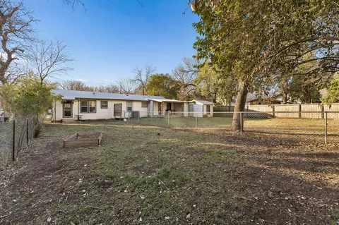 1018 Mead St, San Marcos, TX 78666