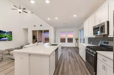 737 Leeward Pass, Leander, TX 78641