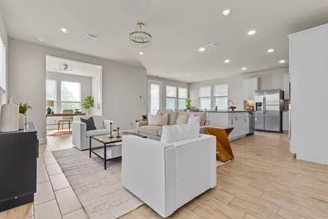 124 Oakstone Dr, Georgetown, TX 78628