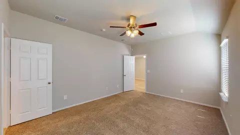 Bedroom - 101 Wind Hill Rd, Jarrell, TX 76537 photo 2 of 8