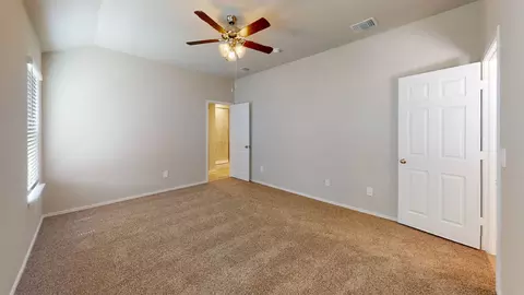 Bedroom - 101 Wind Hill Rd, Jarrell, TX 76537 photo 3 of 8
