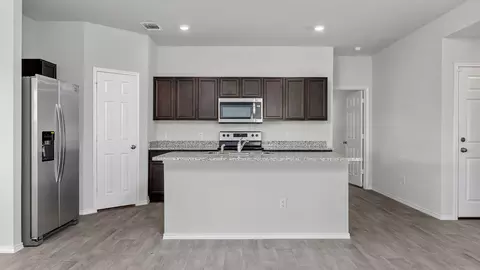 Kitchen - 101 Wind Hill Rd, Jarrell, TX 76537 photo 4 of 4