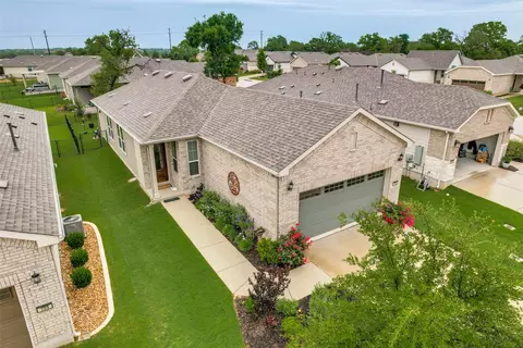 702 Saratoga Ln, Georgetown, TX 78633