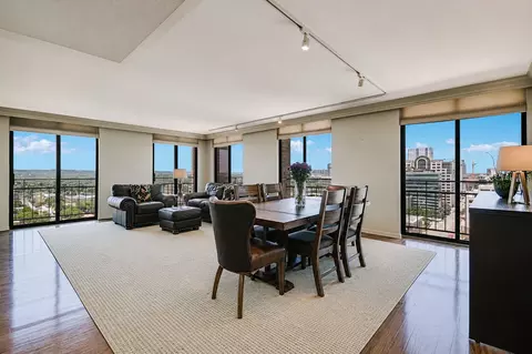 1122 Colorado St #1902, Austin, TX 78701