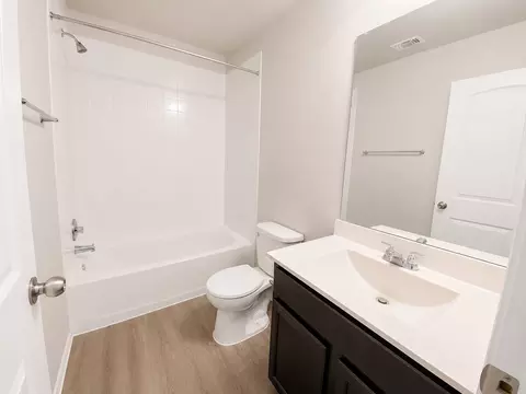Bath - 228 Avalanche Ave, Georgetown, TX 78626 photo 3 of 3