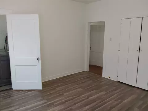 Bedroom - 513 San Marcos Hwy, Luling, TX 78648 photo 3 of 4