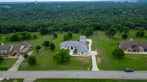 145 Pavilion Dr, Cedar Creek, TX 78612