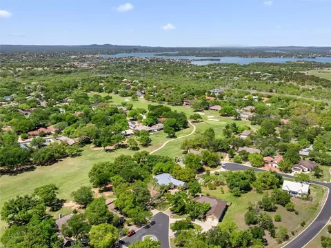 106 Southern Spur, Horseshoe Bay, TX 78657