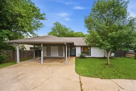 6711 W Gate Blvd #B, Austin, TX 78745