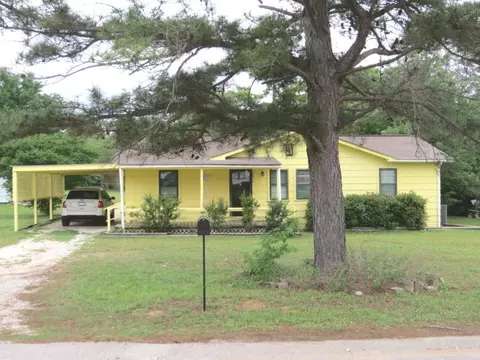 2614 Grace Ave, Rockdale, TX 76567