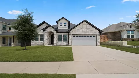 351 Firework Ln, Giddings, TX 78942