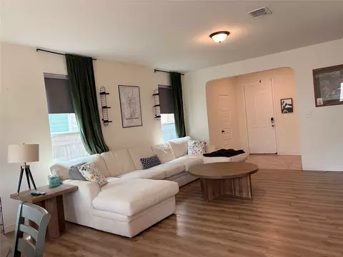 Living - 1007 Brambles Dr, Georgetown, TX 78626 photo 1 of 1