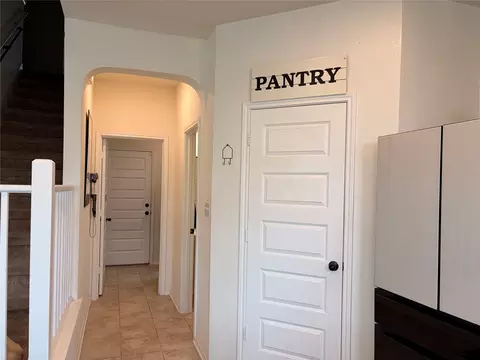Entry Way - 1007 Brambles Dr, Georgetown, TX 78626 photo 2 of 3
