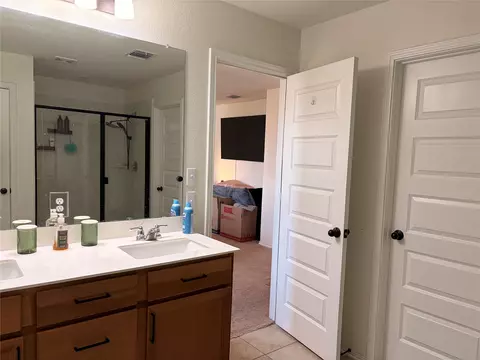 Bath - 1007 Brambles Dr, Georgetown, TX 78626 photo 1 of 3