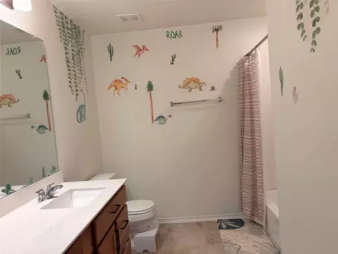 Bath - 1007 Brambles Dr, Georgetown, TX 78626 photo 3 of 3